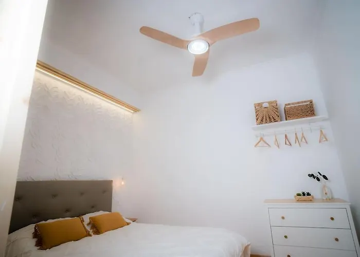 Coqueto Piso A 2 Min De La Playa * El Escobonal